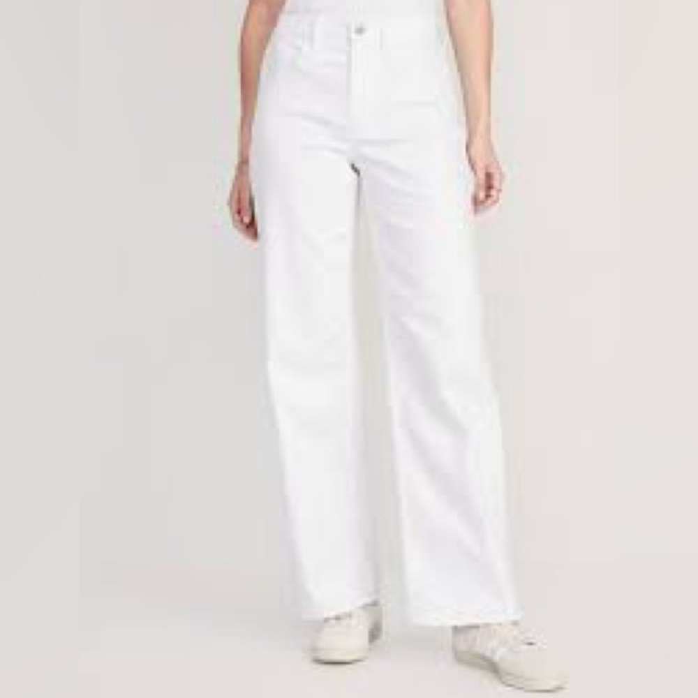 NWOT High-Waisted Wide-Leg White Jeans